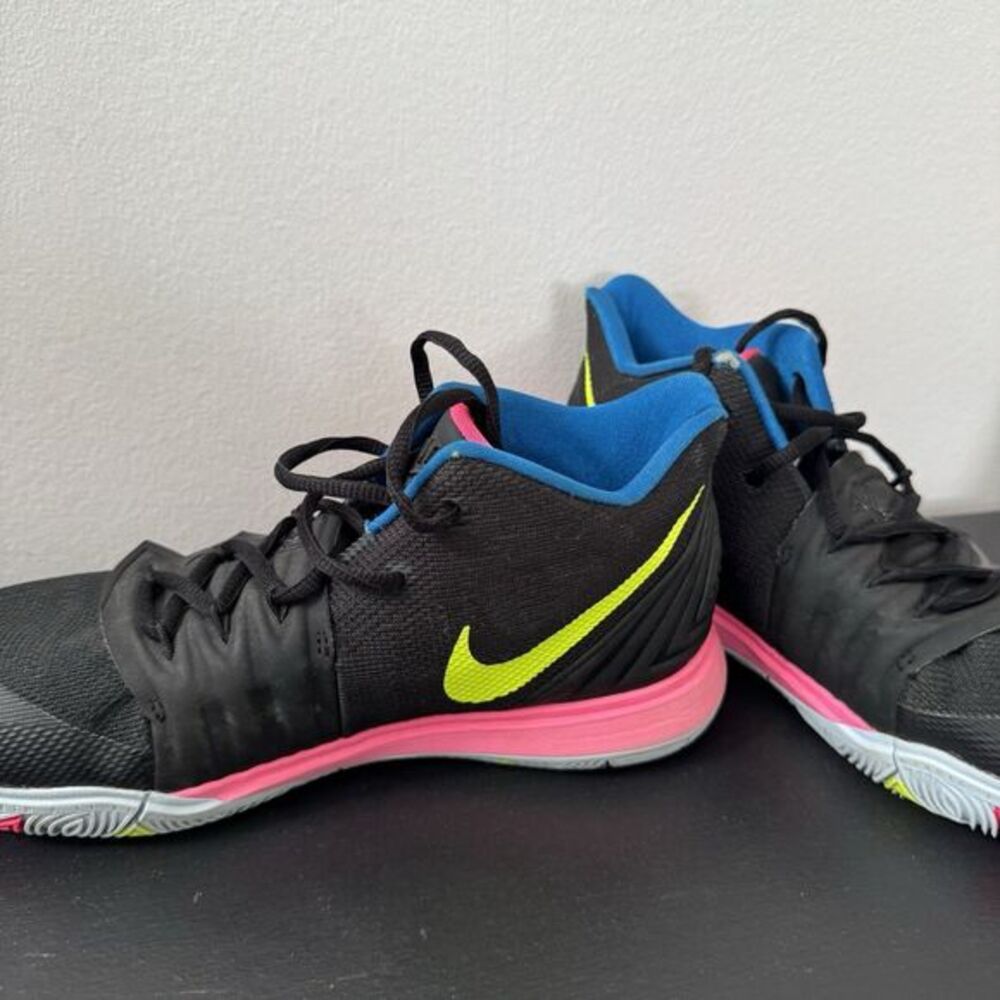 Nike Kyrie‎ 5 Just Do It Black Volt Hyper Pink (AO2918-003) Men's Size 7 W 8.5 - Picture 11 of 13